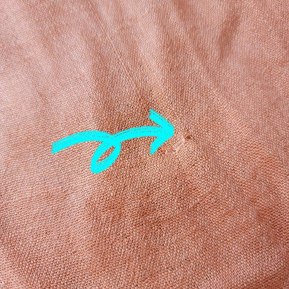 SCARF SOFT/LIGHTWEIGHT in Monochromatic Orange 🍊 - Picture 6 of 10